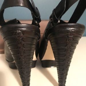 B Makowsky Black Braided Heels Size 6